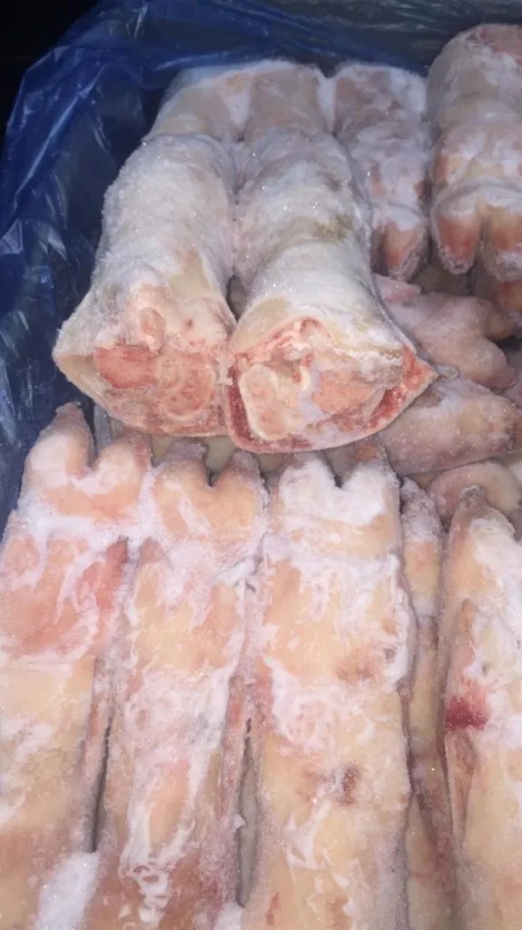 фотография продукта ноги свиные заморозка в объеме 