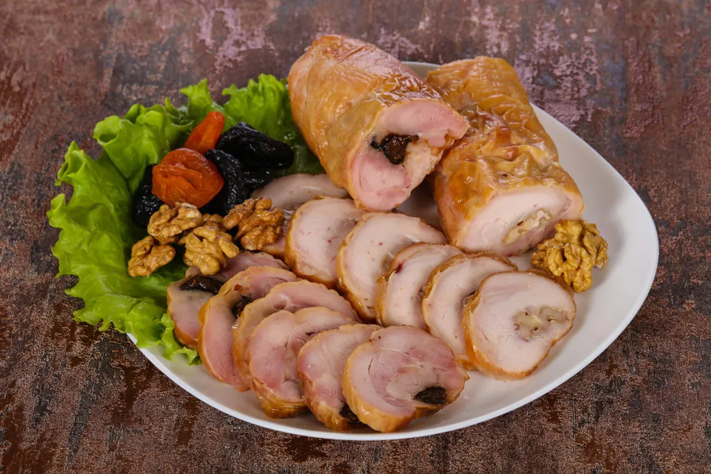 фотография продукта Мини рулеты из мяса птицы варно-копченые