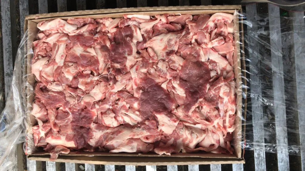 фотография продукта Обрезки свиные с косточкой 50 р