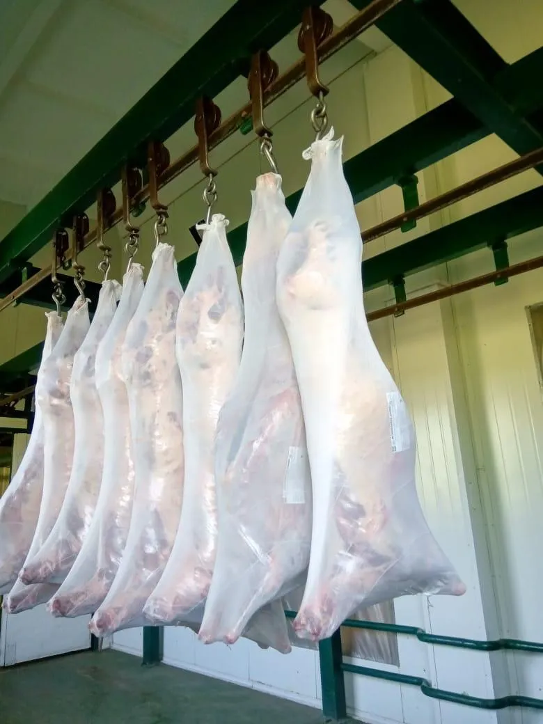 организация реализует мясо баранины. в Москве
