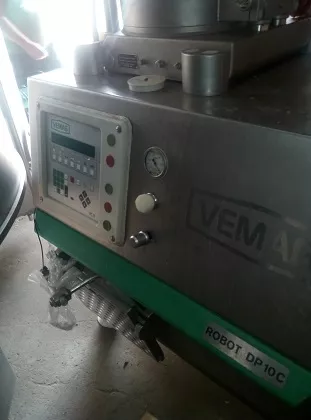 шприц вакуумный Vemag Robot Dp 10    в Москве 3